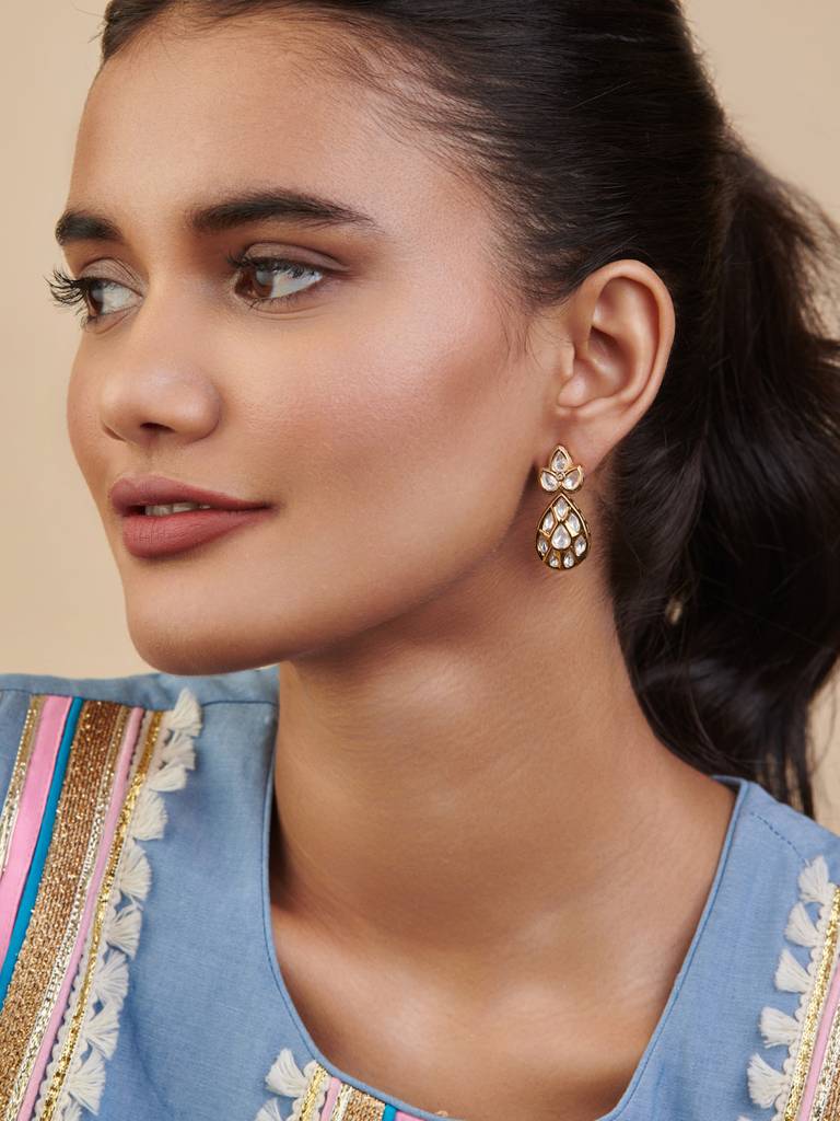 Meira Drop Of Love Minimal Earrings : FEE246