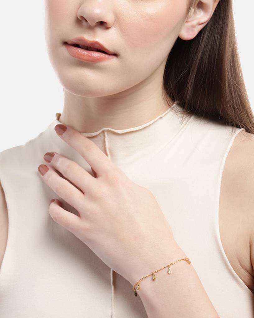 Women Gold-Plated Charm Bracelet : FJB4526