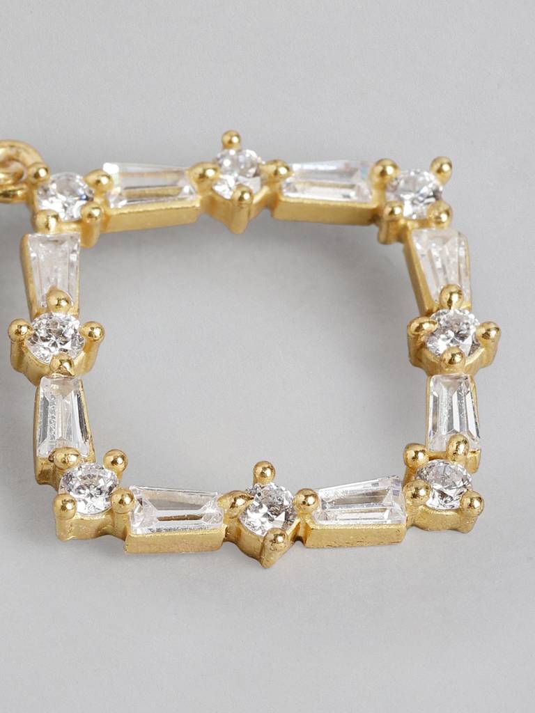Gold-Toned Square Drop Earrings : FJE3667