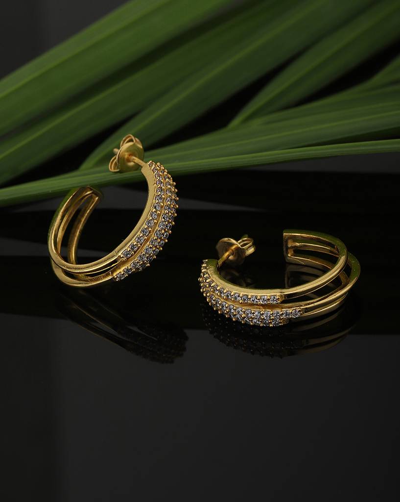 Gold-Toned Circular Half Hoop Earrings : FJE3780