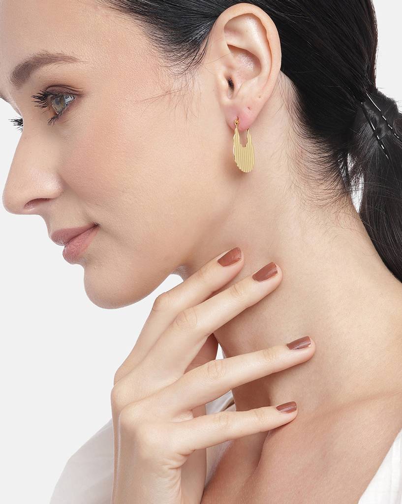 Carlton London 18Kt Gold Plated Fancy Textured Hoop Earrings : FJE4325