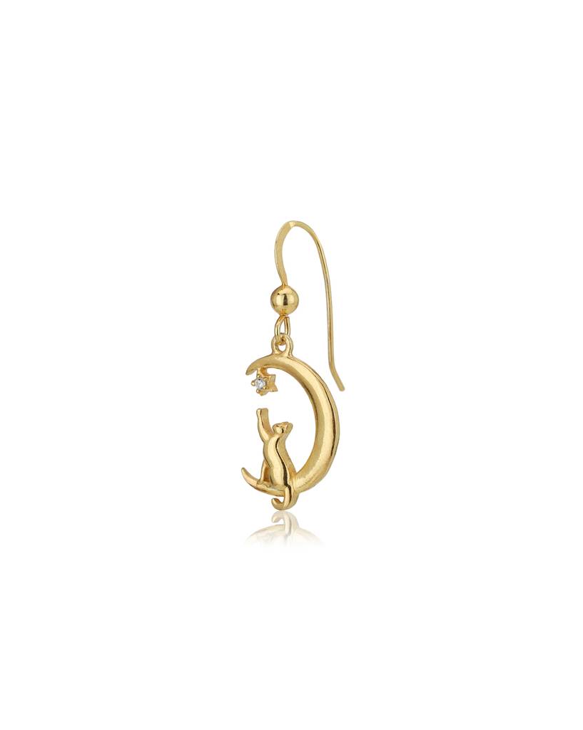 18Kt Gold Plated Classic Earrings With Cat On Crescent Moon : FJE4326