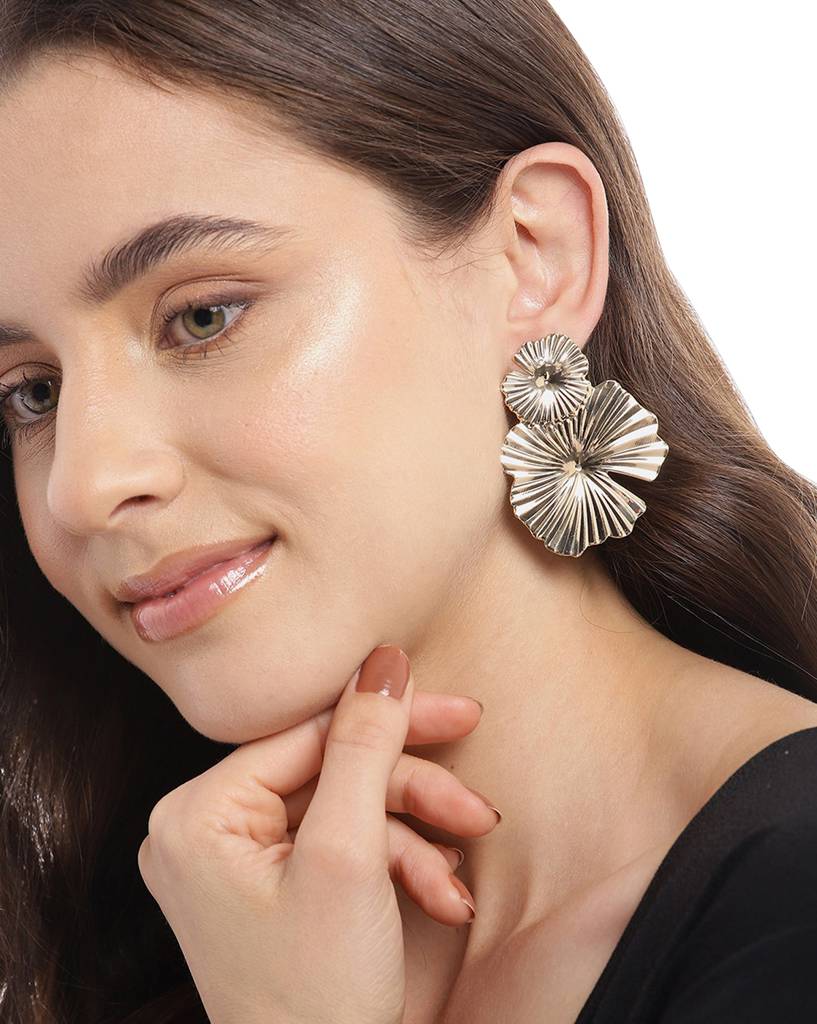 Carlton London Gold-Plated Contemporary Drop Earrings : FJE4373