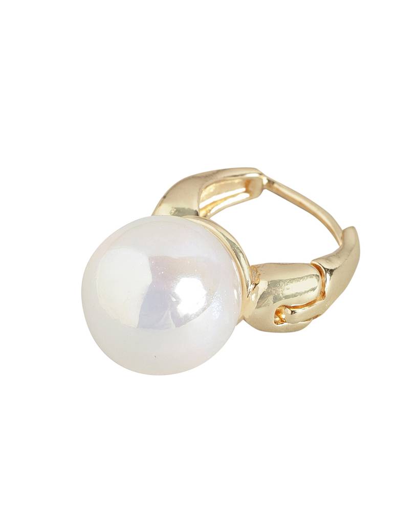 Carlton London Women Gold-Plated Pearl Hoop Earrings : FJE4387