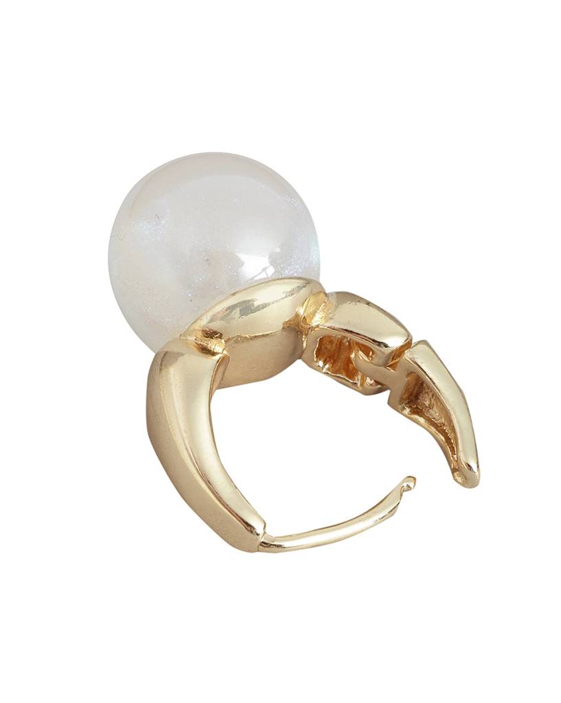 Carlton London Women Gold-Plated Pearl Hoop Earrings : FJE4387