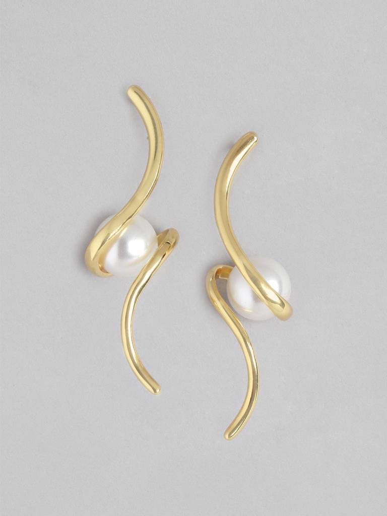 Women Gold-Plated Pearl-Studded Drop Earrings : FJE4427