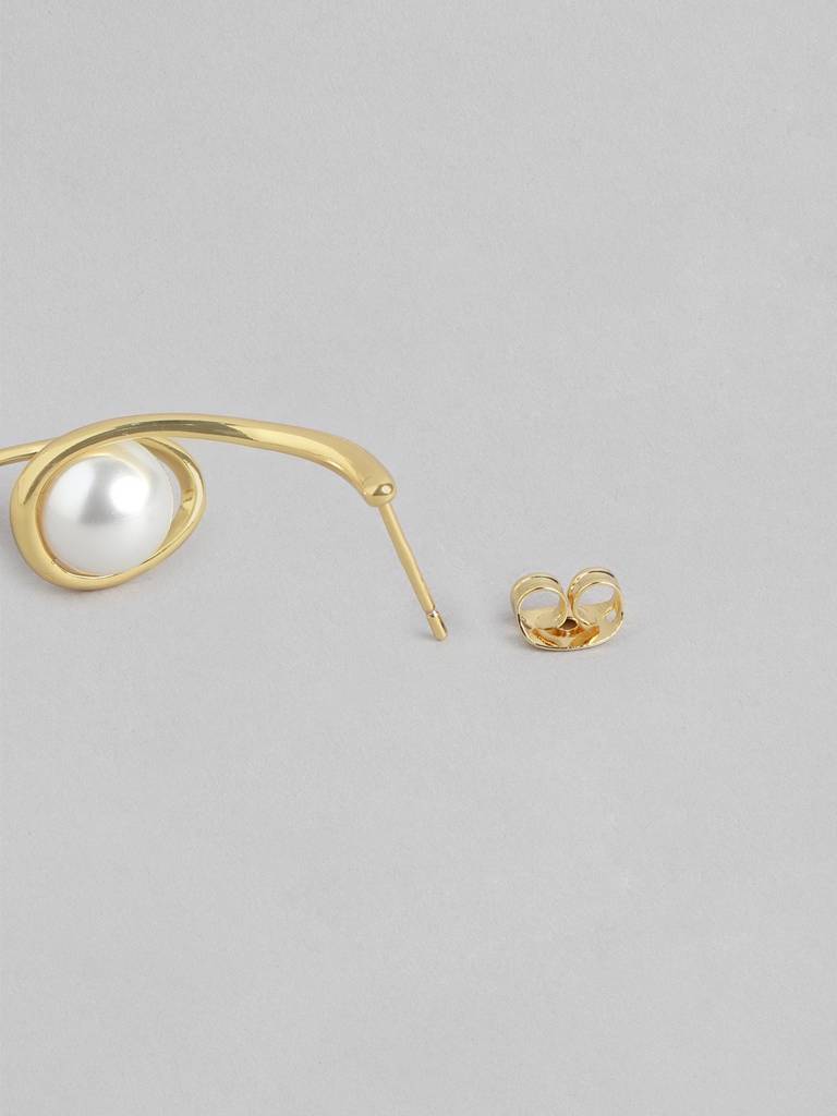 Women Gold-Plated Pearl-Studded Drop Earrings : FJE4427