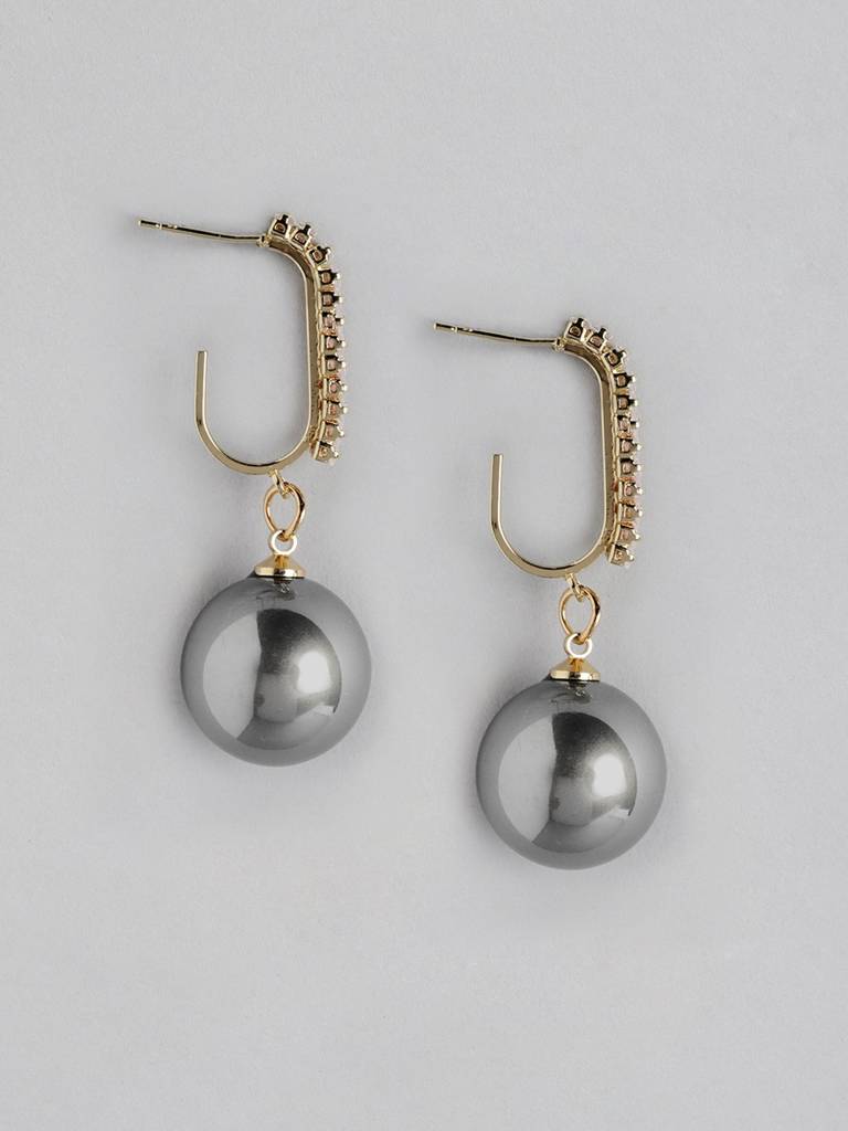 Gold-Plated Pearl Circular Half Hoop Earrings : FJE4749