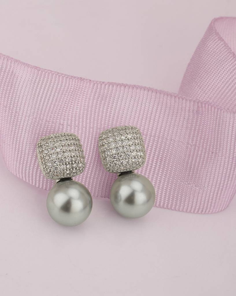 Premium Silver-Plated Pearl Contemporary Drop Earrings : FJE4752