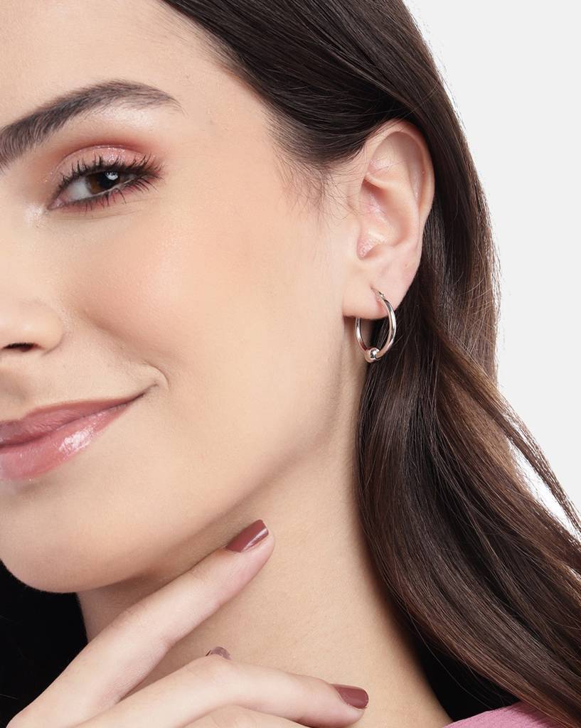 Carlton London Rhodium Plated Circular Hoop Earrings : FJE4938