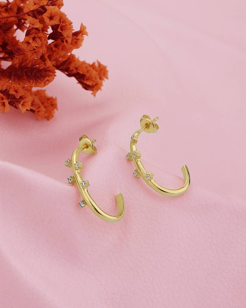 Carlton London 18Kt Gold-Plated Cubic Zirconica Contemporary Half Hoop Earrings : FJE4981