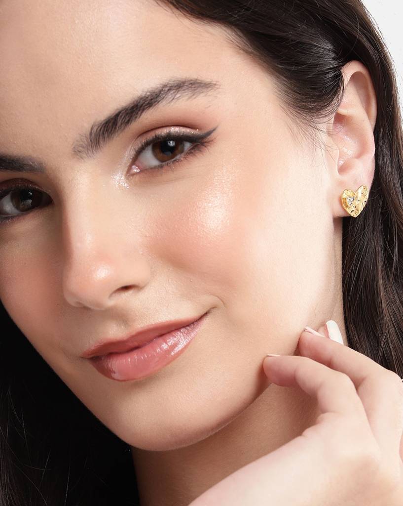 Carlton London 18Kt Gold Plated With Cz Studded Textured Heart Shaped Studs : FJE5030