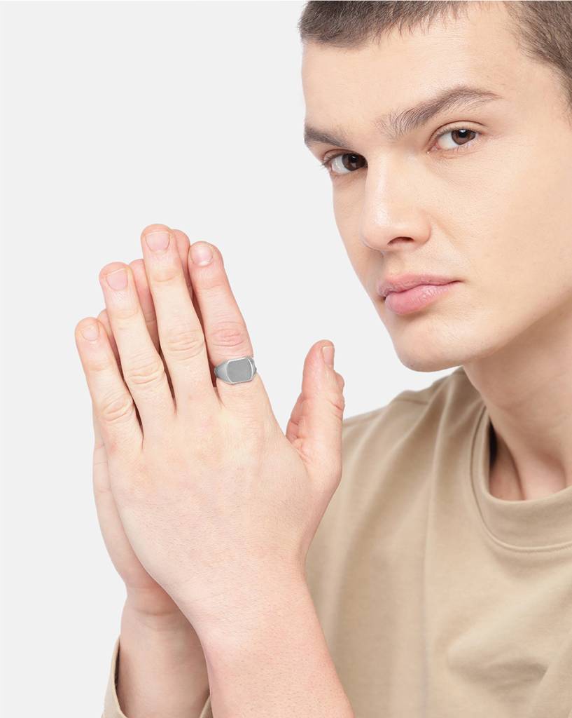 Carlton London Men Brass Rhodium-Plated Finger Ring : FJGR4250