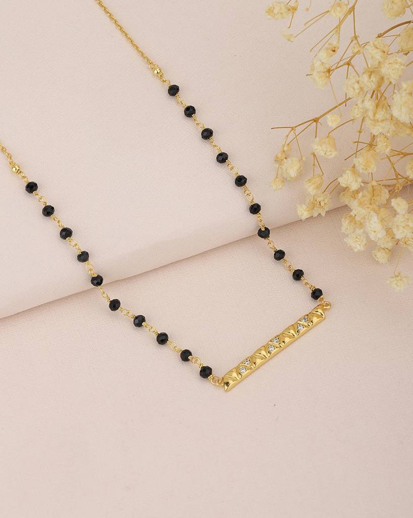 Carlton London Women Black & Gold-Toned Artificial Stone Studded Mangalsutra : FJN3258