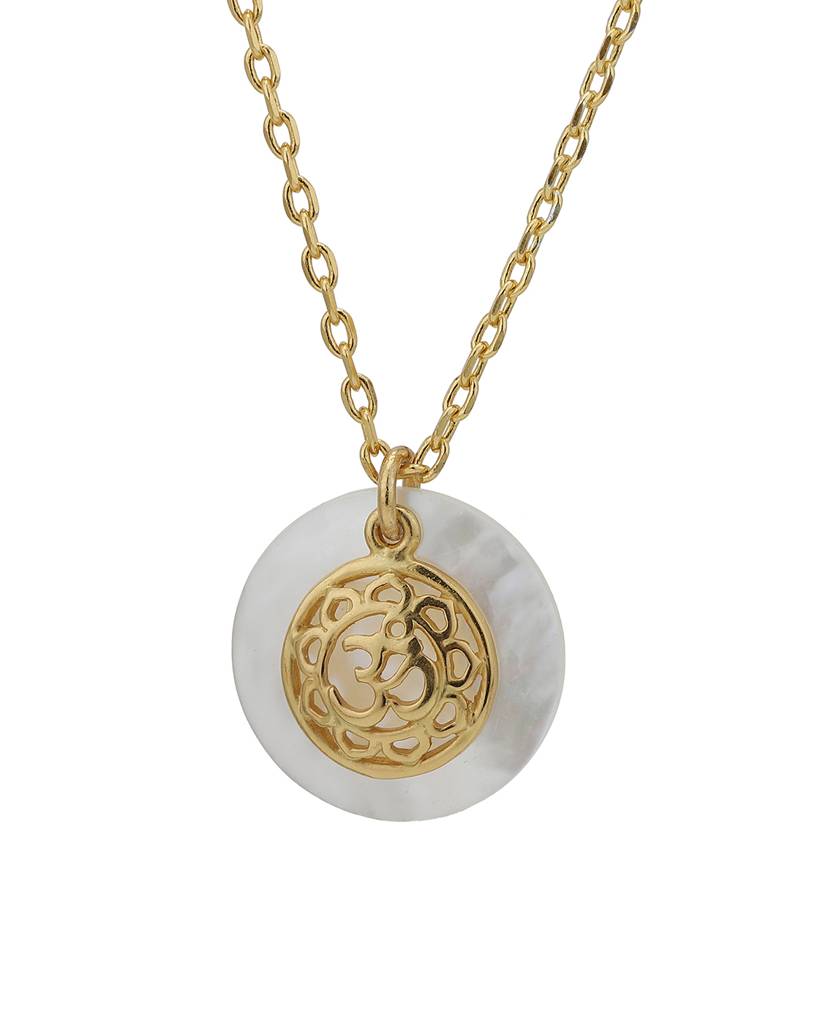Carlton London Gold-Plated Mother Of Pearl Pendant With Chain : FJN3954