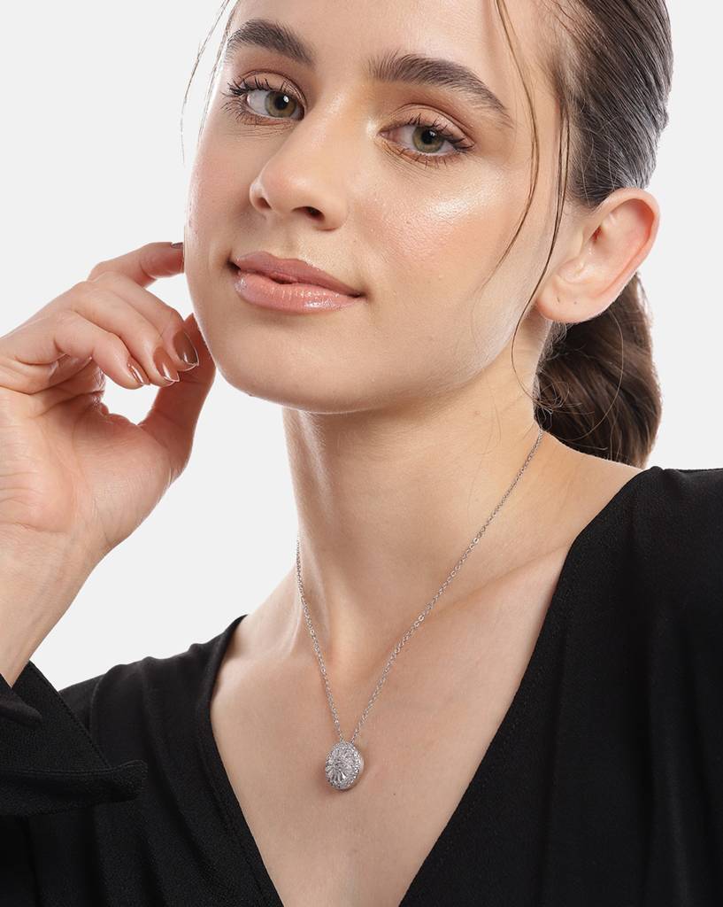 Carlton London, Women Premium Rhodium-Plated Cz Circular Pendant With Chain : FJN4491