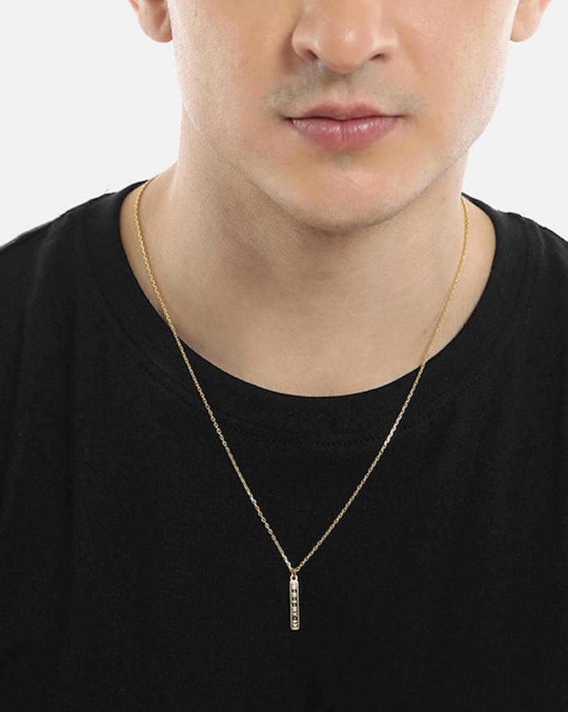 Carlton London Men 18Kt Gold-Plated Enamel Pendant With Chain : FJN4569