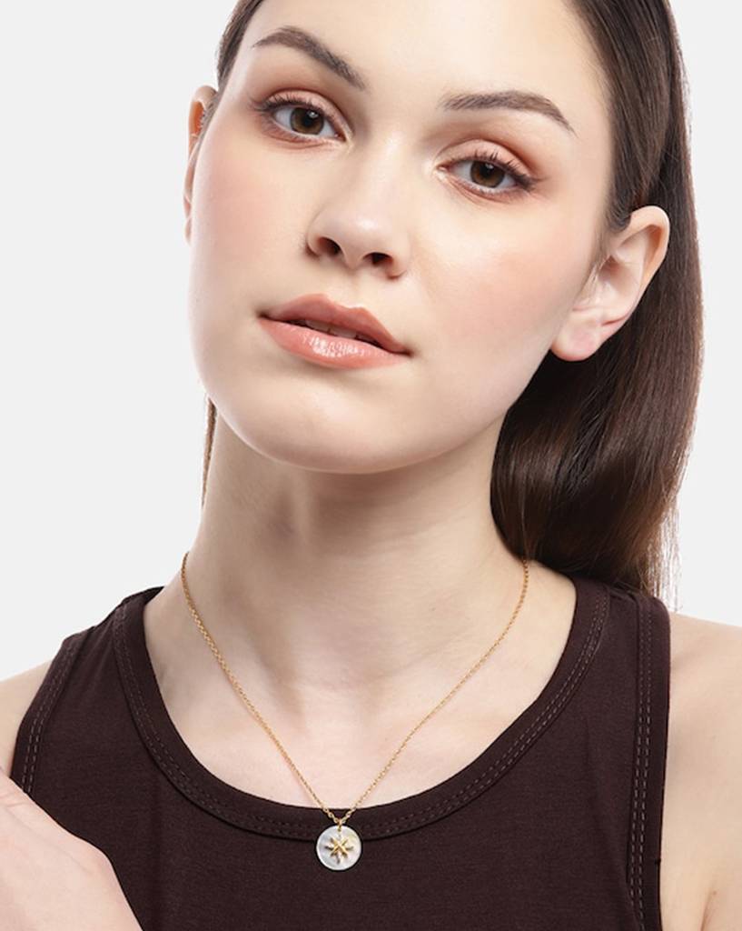 Carlton London 18Kt Gold-Plated Cz-Studded Star Pendant With Chain : FJN4570