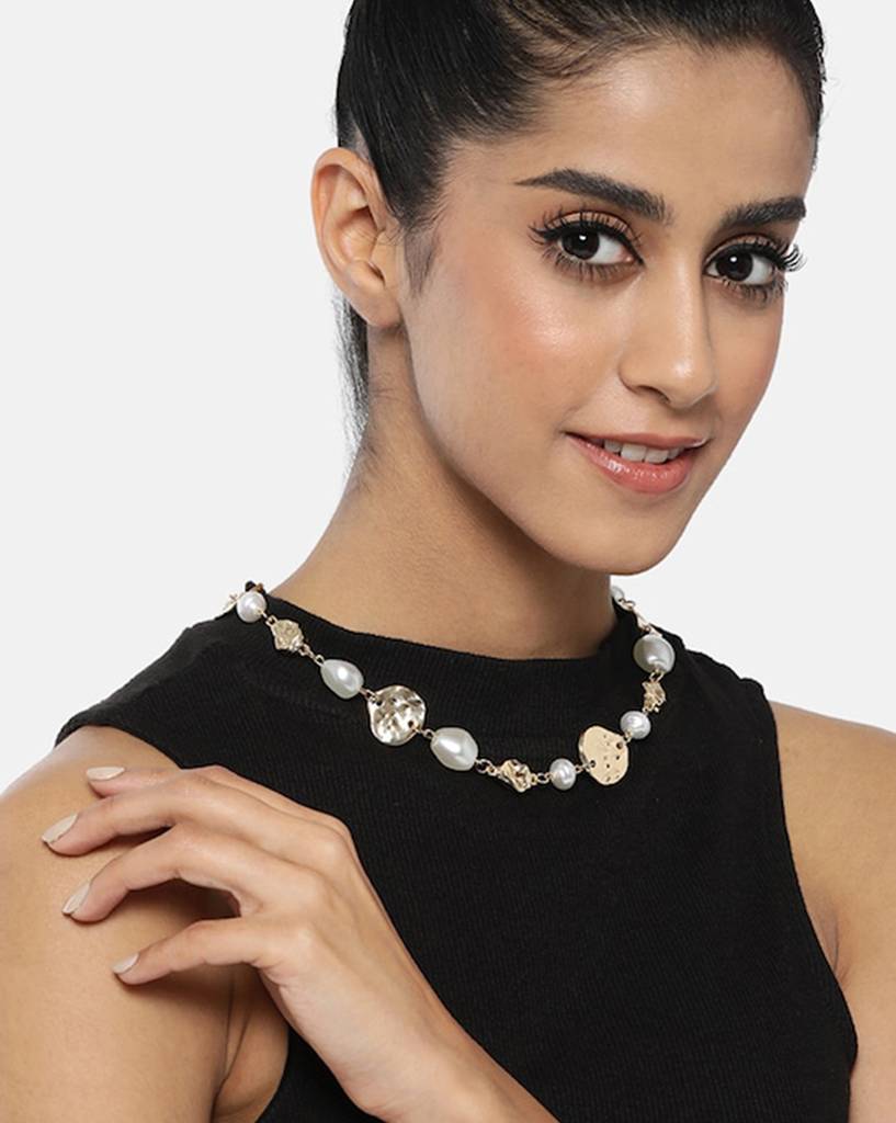 Carlton London Gold-Plated Pearls-Studded Necklace : FJN4700