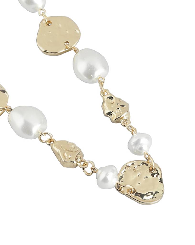 Carlton London Gold-Plated Pearls-Studded Necklace : FJN4700