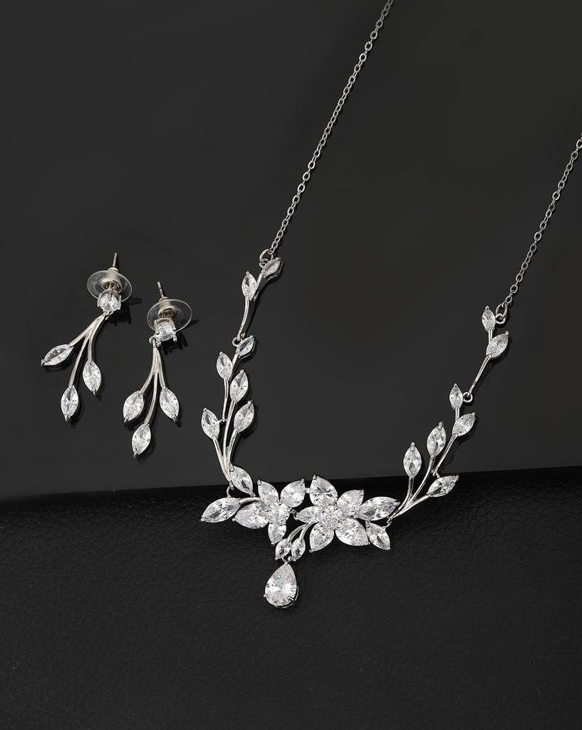 Carlton London Women Silver-Toned Rhodium-Plated Handcrafted Cz-Studded Jewellery Set : FJS3184