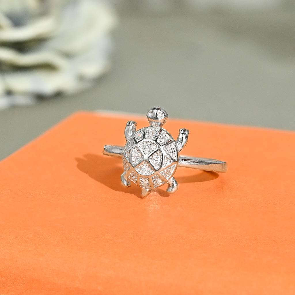 Triangular Silver Tortoise Ring : FLLR856