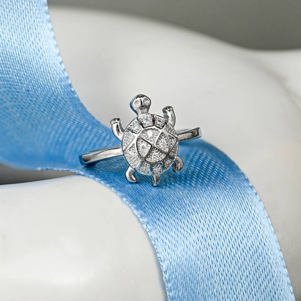 Triangular Silver Tortoise Ring : FLLR856