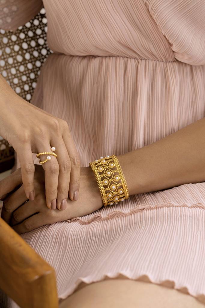 Mirasol Bracelet : FLR-WR-02
