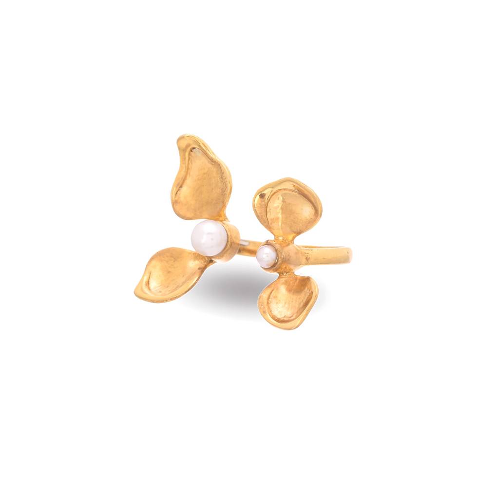 Pahi Pearl Ring : FLR_RG_01