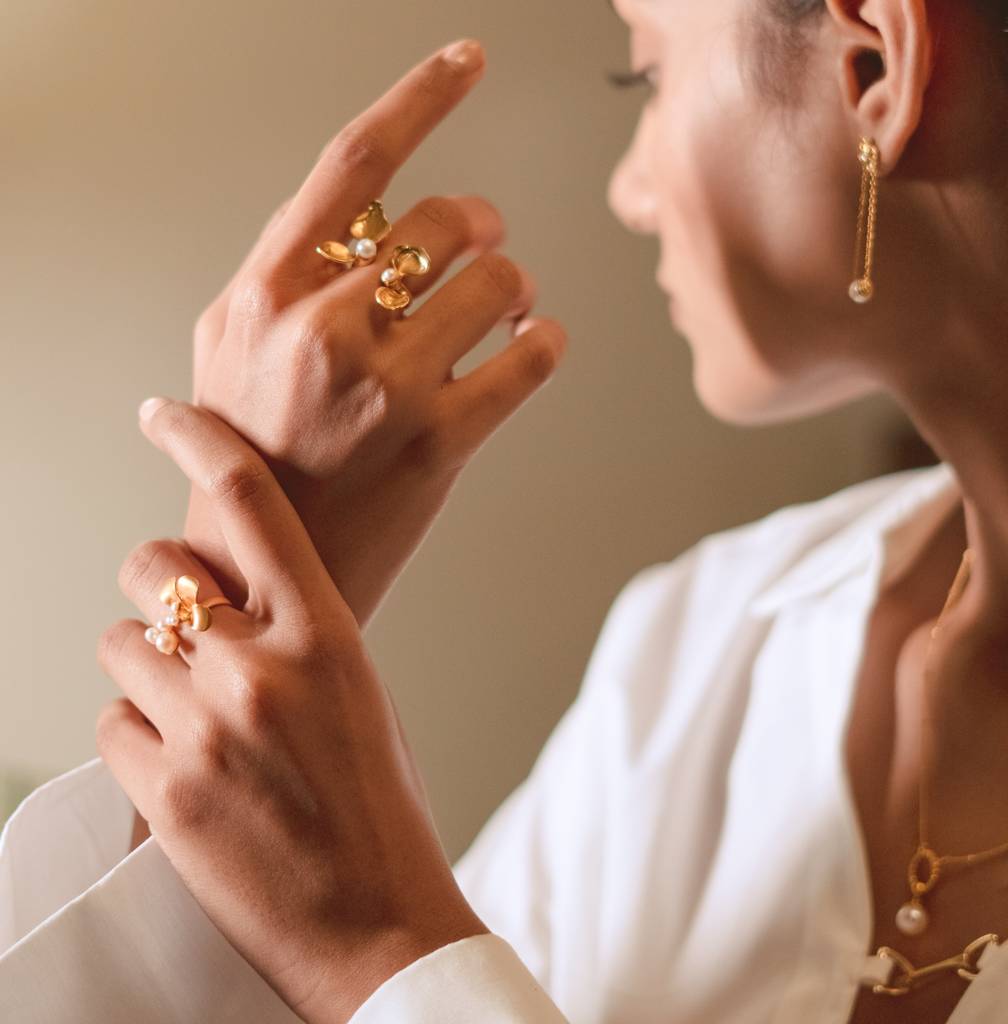Pahi Pearl Ring : FLR_RG_01