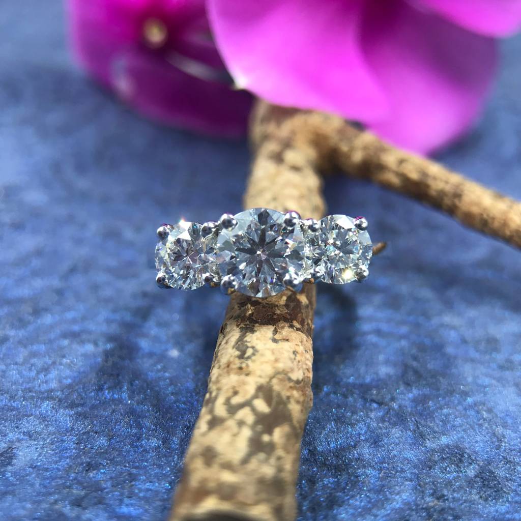 Lumine 3 Stone Lab Diamond Ring : FRGH0058RG18KT7623