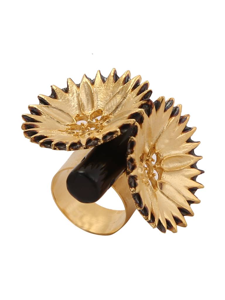 The Crowing Glory Ecstasy Ring : OTW-4002