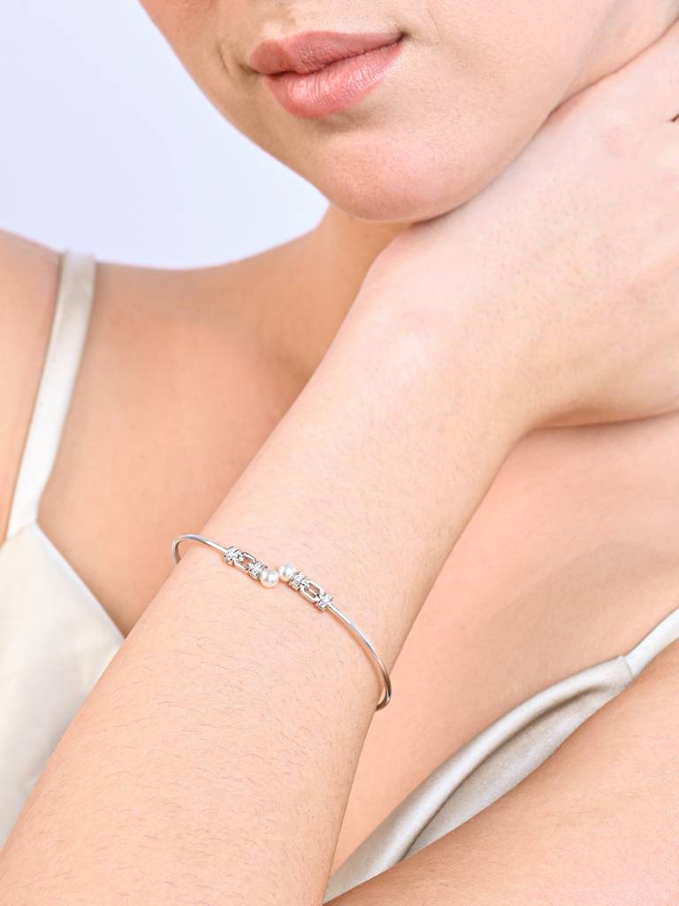 Linked Pearl Silver Kada : GBLB944