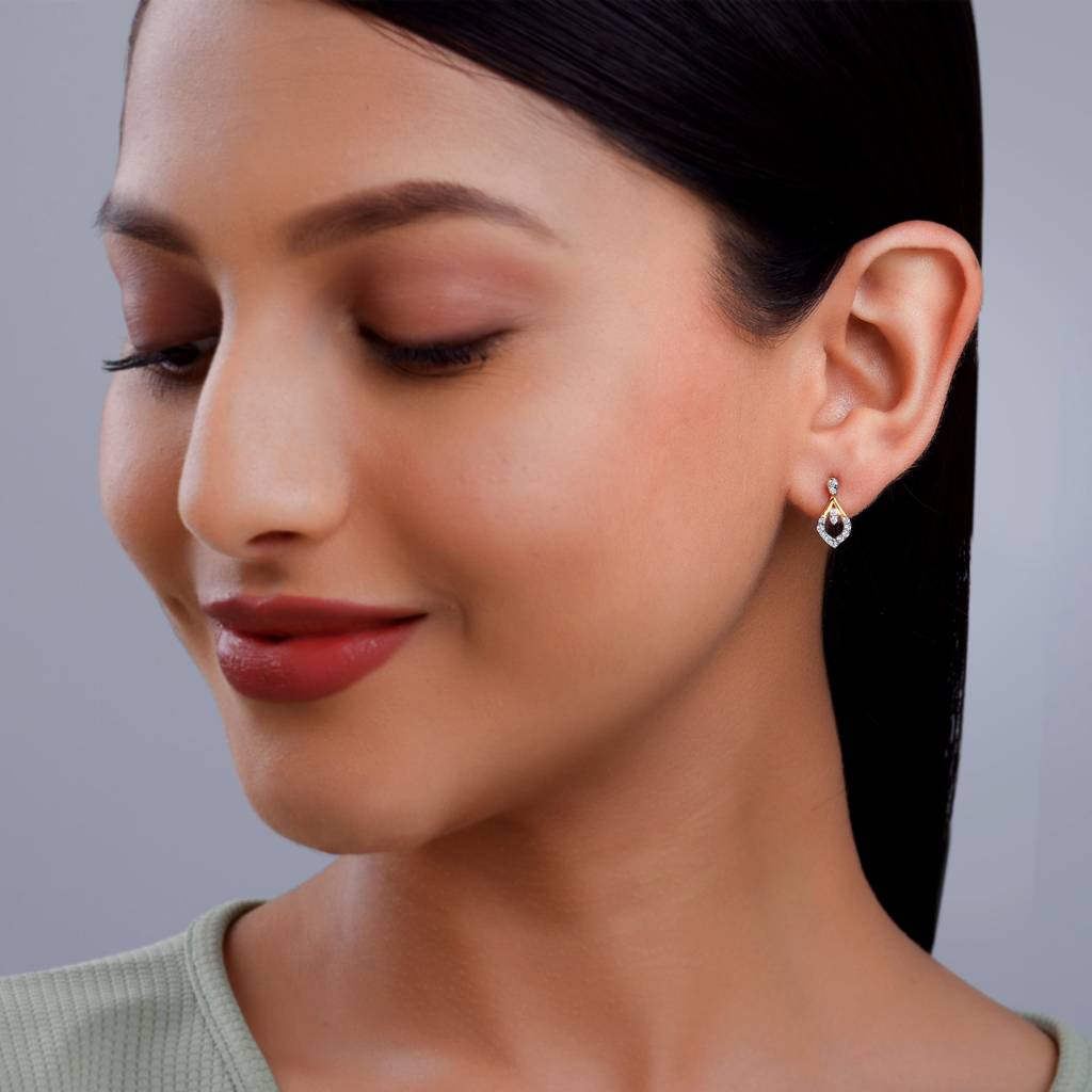 14K Gold Glow Drops Diamond Earrings : GDLBBER054