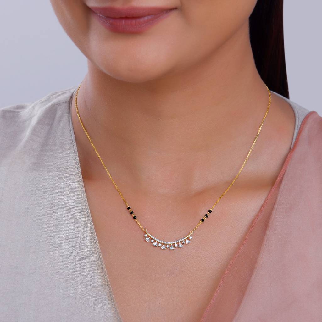 18K Gold Swarna Diamond Mangalsutra : GDLBBNE034