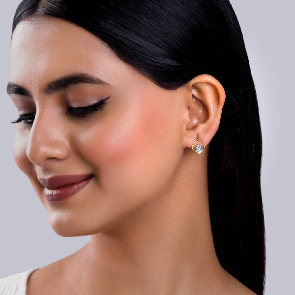 18K Gold Yaprak Diamond Earrings : GDLER0285
