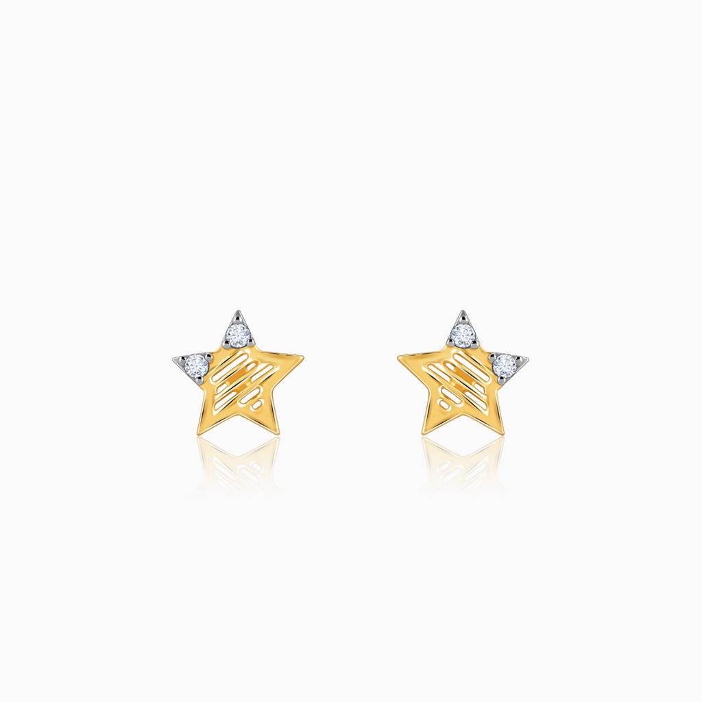 14K Gold Shining Star Diamond Earrings : GDLER0292
