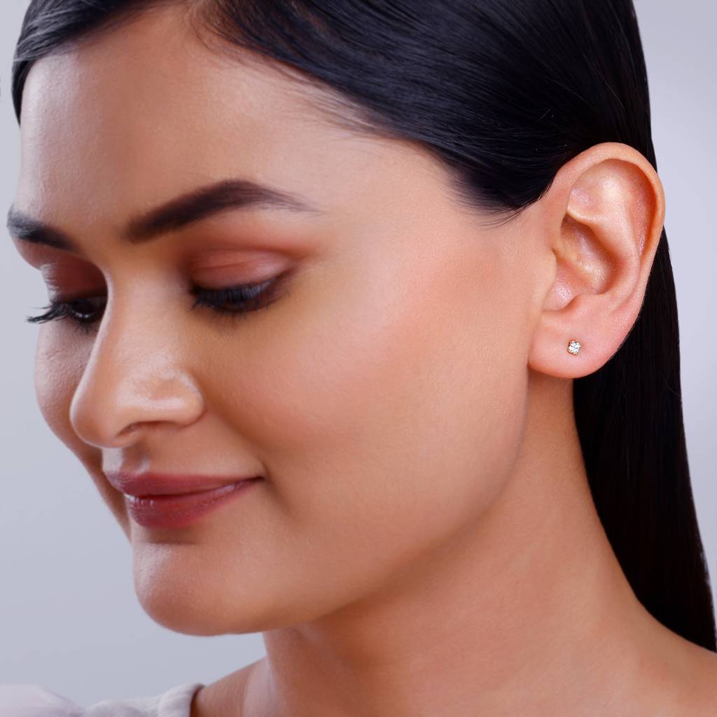 14K Gold Minimal Lobe Diamond Earrings : GDLER0298