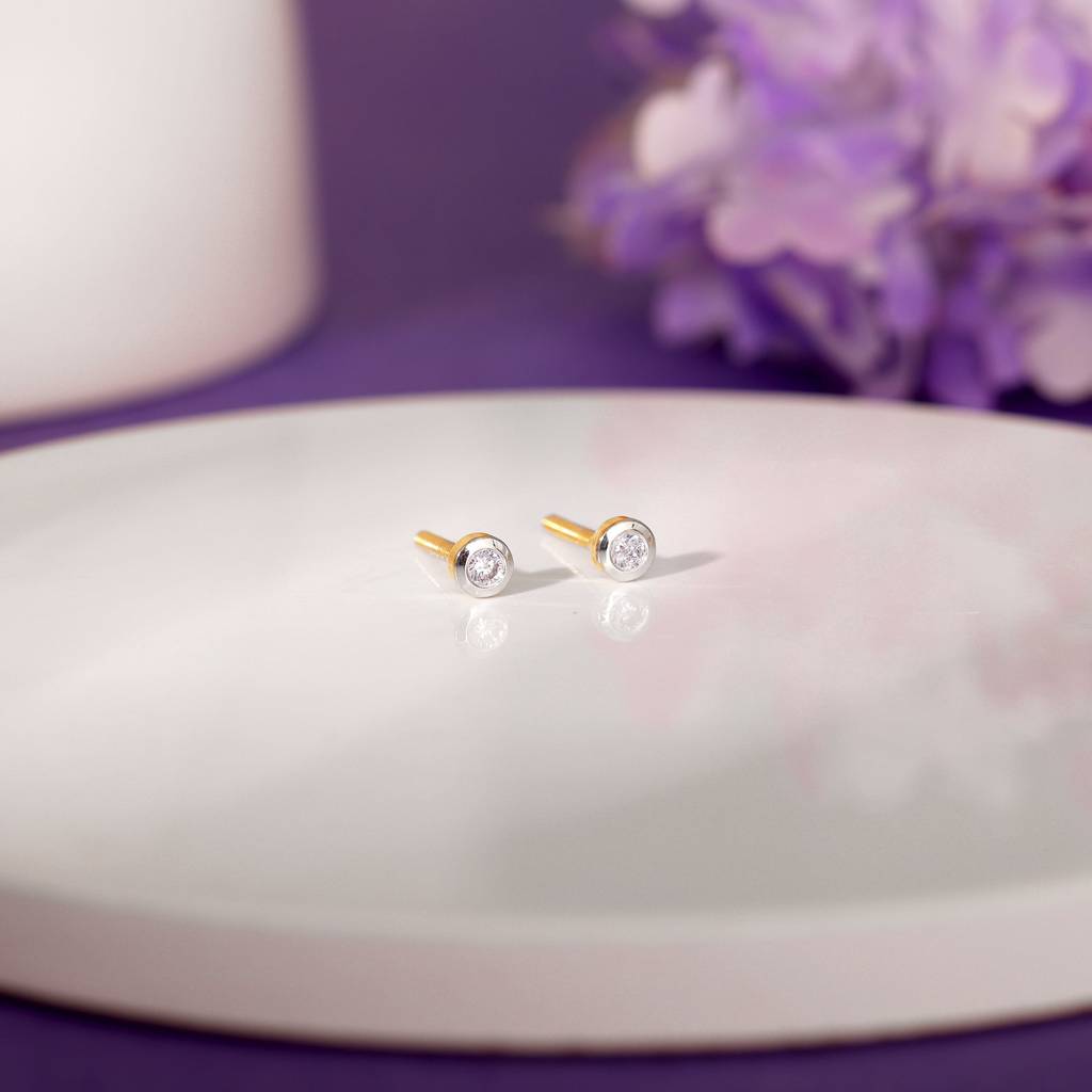 14K Gold Mimo Diamond Stud Earrings : GDLER0300