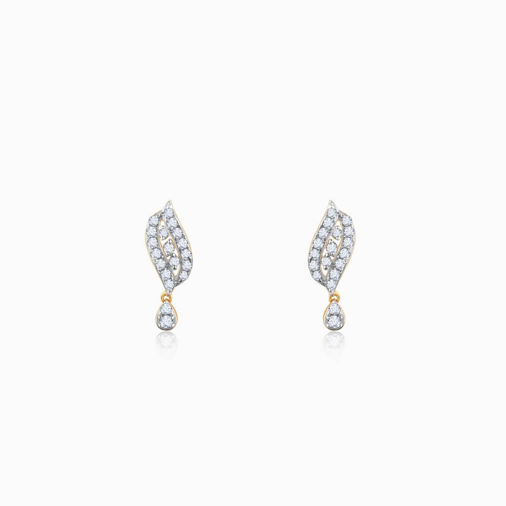 18K Gold Opulent Halo Diamond Earrings : GDLER0346