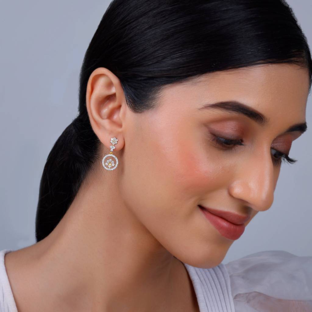 18K Gold Daisy Loop Diamond Earrings : GDLER0347