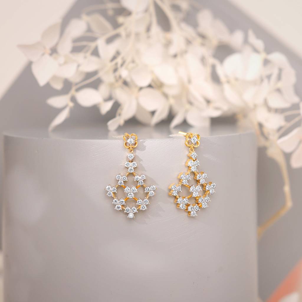 18K Gold Rhombus Aura Diamond Earrings : GDLER0349