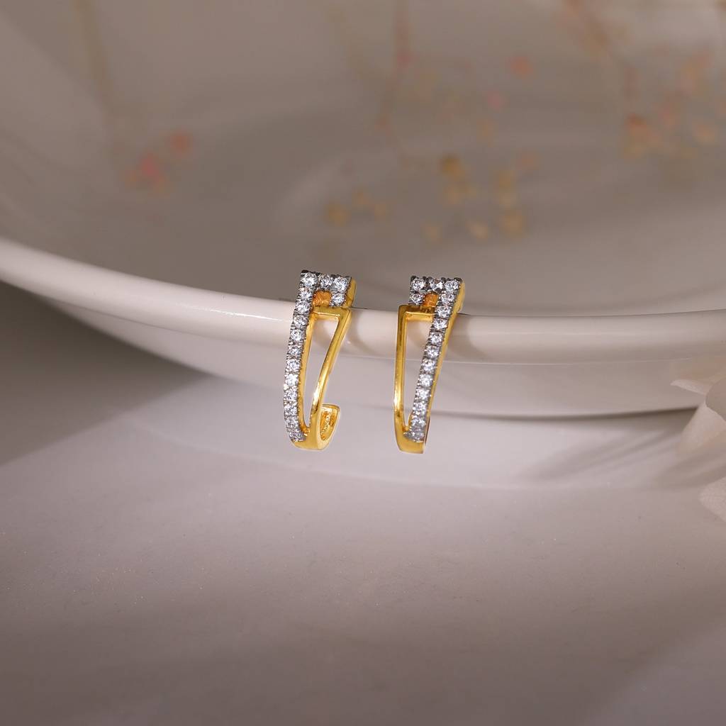 18K Gold Hoopla Diamond Earrings : GDLER0418