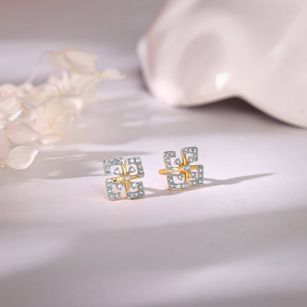 18K Gold Quadrado Diamond Earrings : GDLER0461