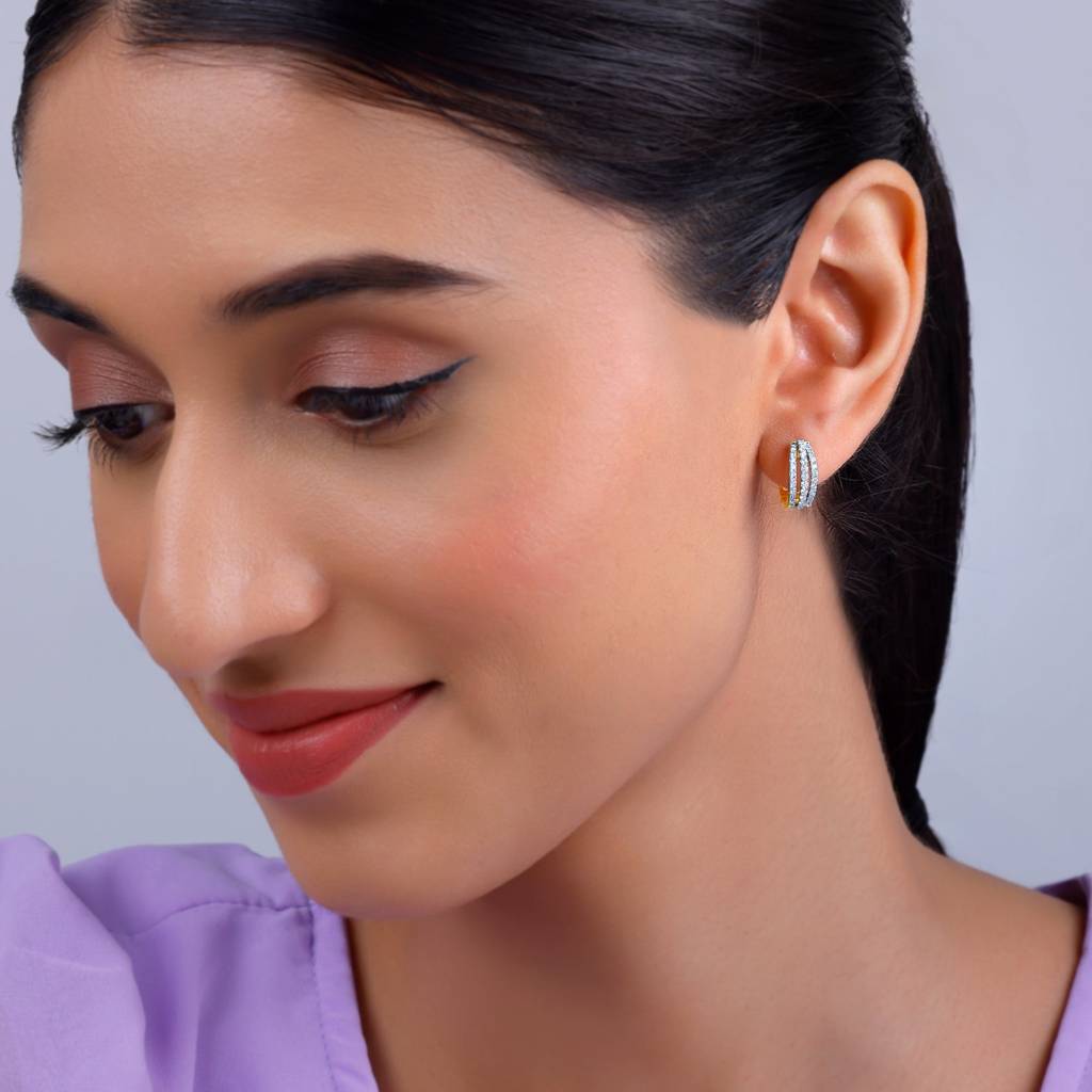 14K Gold Twirl In Style Diamond Hoops : GDLER0471