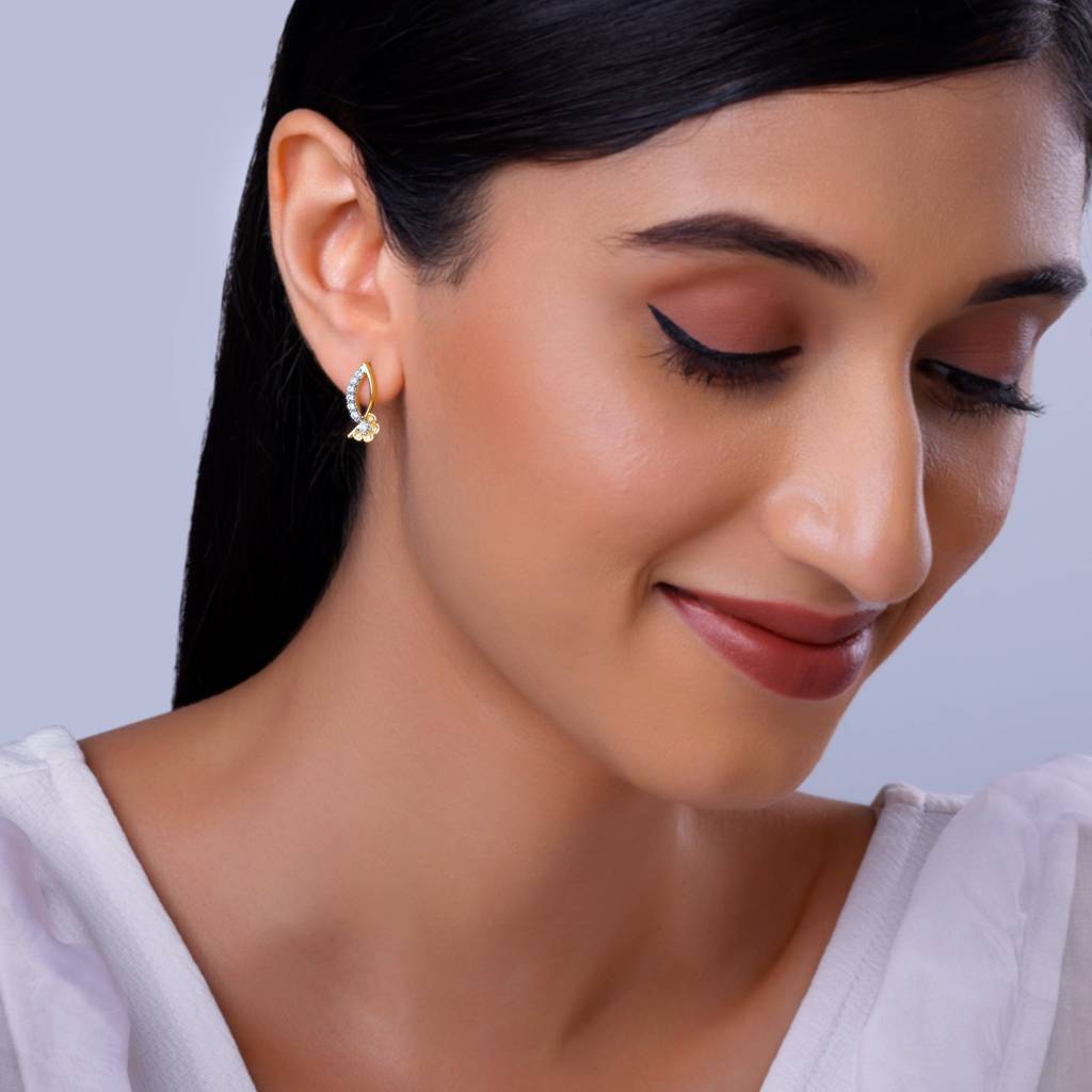 18K Gold Funky Florals Diamond Earrings : GDLER0514