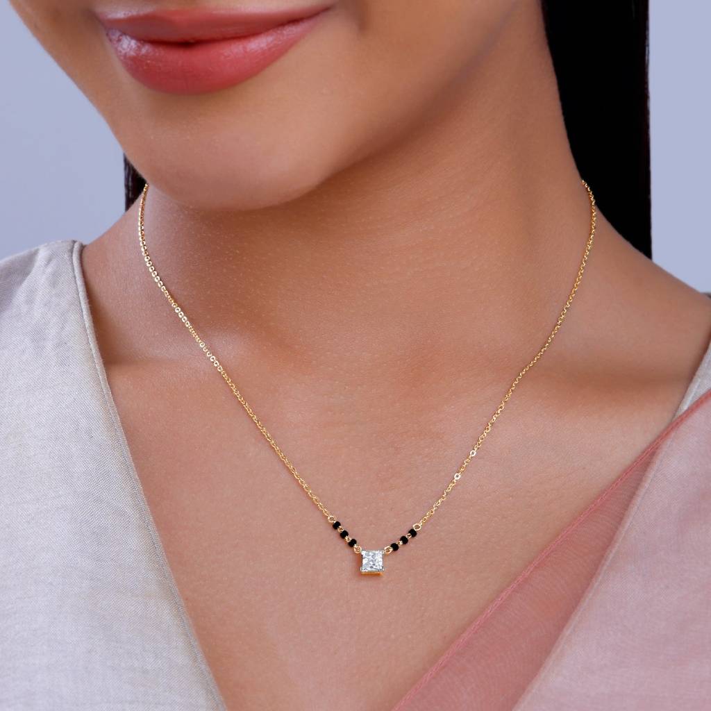 18K Gold Premala Solitaire Diamond Mangalsutra : GDLMN05