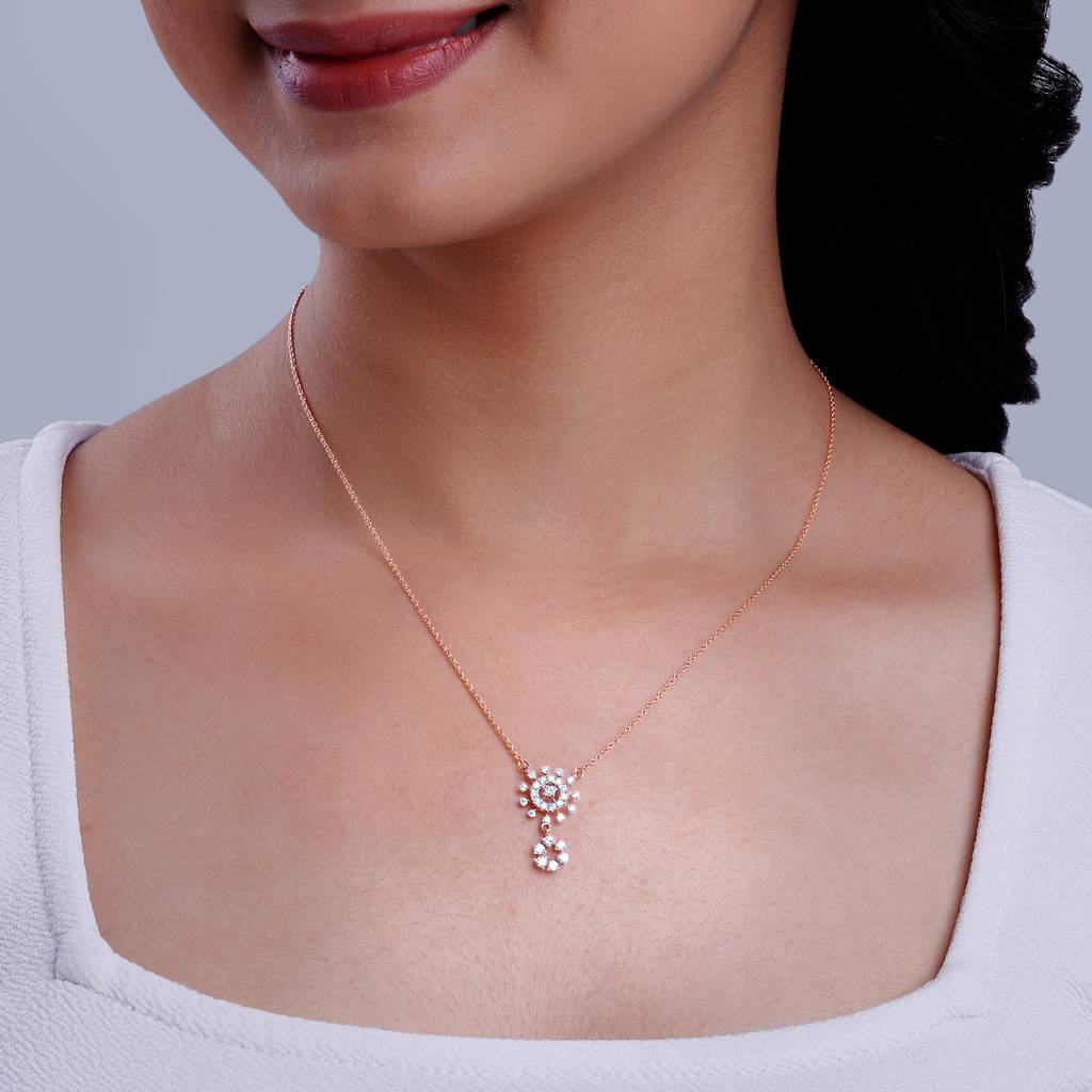 18K Rose Gold Floral Glimmer Diamond Necklace : GDLNE0101