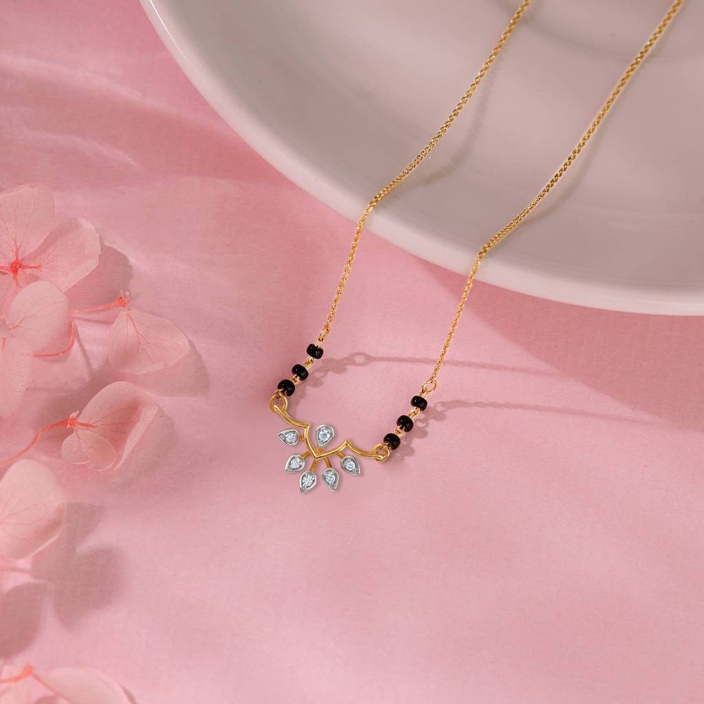 14K Gold Mellow Diamond Mangalsutra : GDLNE030