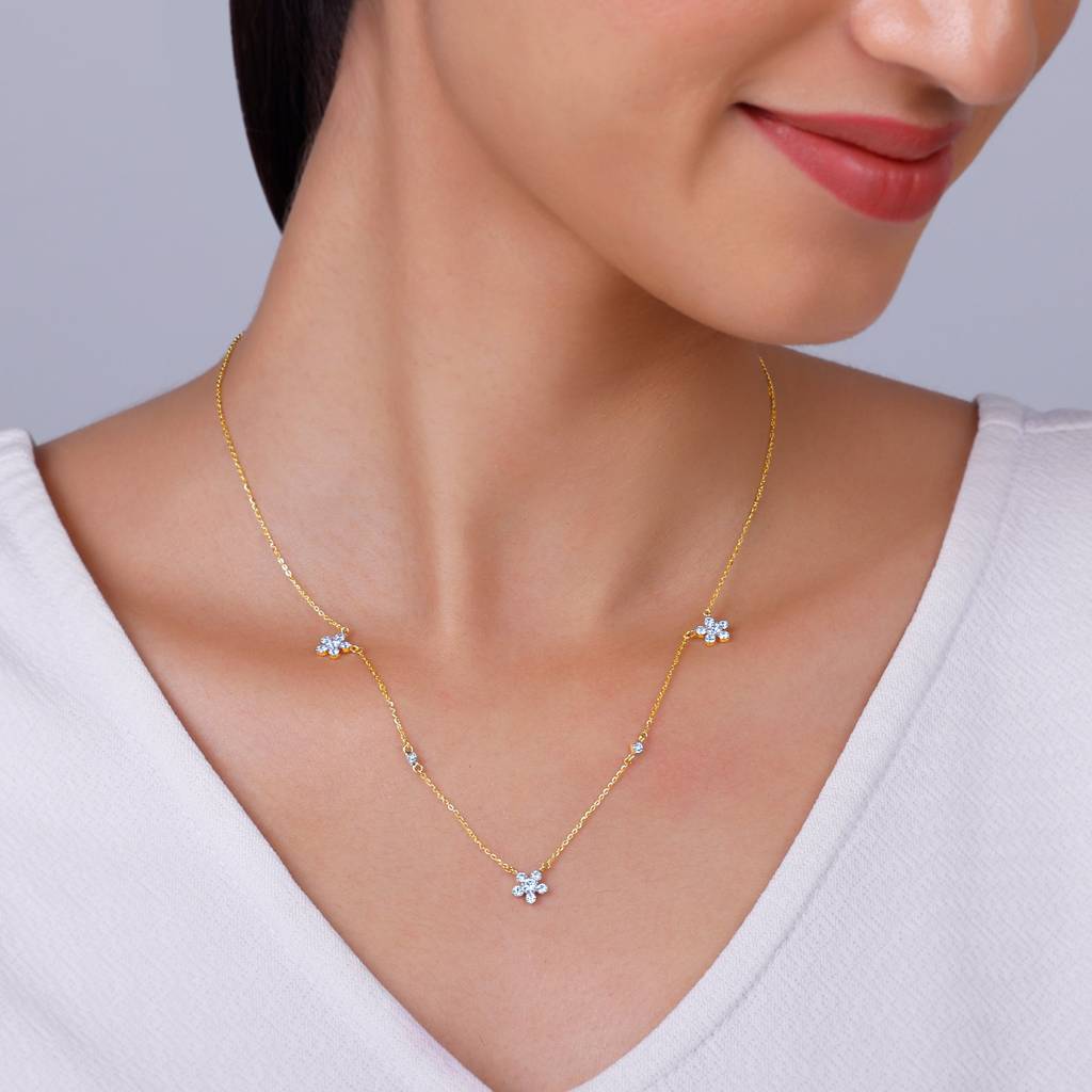 Gold Novae Diamond Necklace : GDLNE075